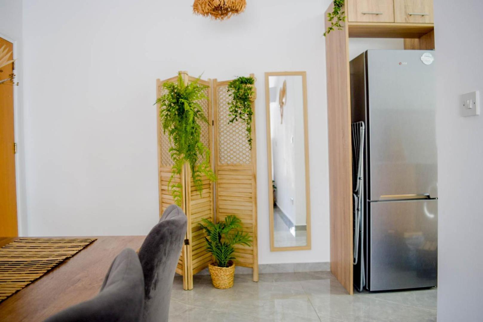 Coastal Getaway Apartamento Larnaca Exterior foto